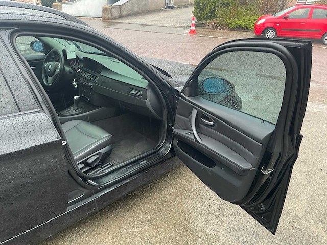 Bmw - 2005 - 3-serie touring - 320i executive - personenauto (57-tf-zz) - afbeelding 9 van  25