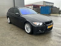 Bmw - 2005 - 3-serie touring - 320i executive - personenauto (57-tf-zz) - afbeelding 19 van  25