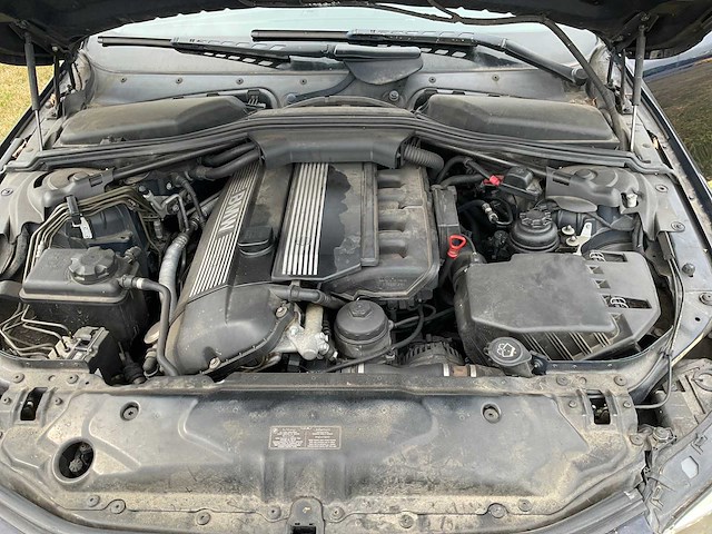 Bmw - 2005 - 5-serie - 525i high executive - personenauto - afbeelding 8 van  33
