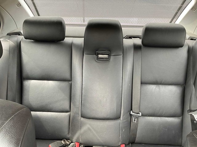 Bmw - 2005 - 5-serie - 525i high executive - personenauto - afbeelding 11 van  33