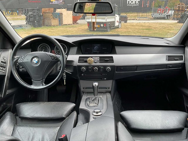 Bmw - 2005 - 5-serie - 525i high executive - personenauto - afbeelding 14 van  33