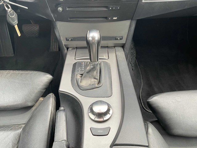 Bmw - 2005 - 5-serie - 525i high executive - personenauto - afbeelding 15 van  33