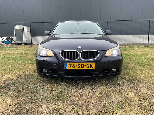 Bmw - 2005 - 5-serie - 525i high executive - personenauto - afbeelding 10 van  33