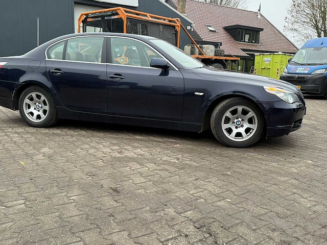 Bmw - 2005 - 5-serie - 530i high executive - personenauto - afbeelding 13 van  22