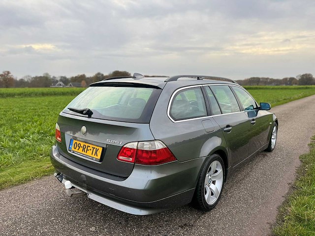 Bmw - 2005 - 5-serie touring - 525i - 09-rf-tk - afbeelding 8 van  12