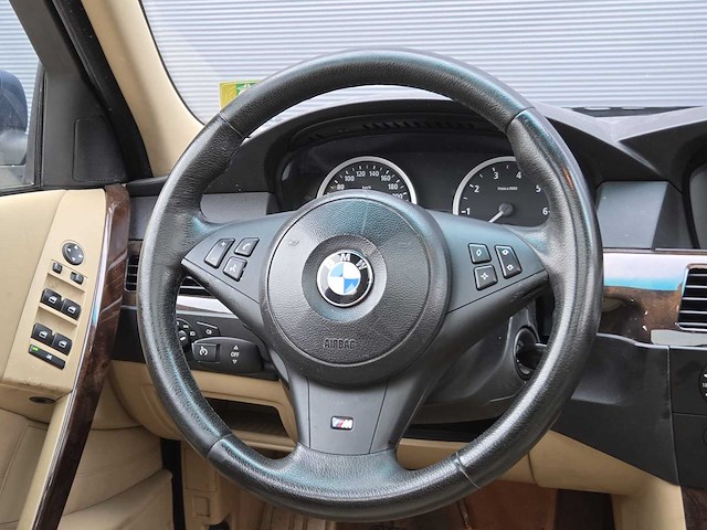 Bmw - 2005 - 5-serie touring - 525i - h-015-hn - afbeelding 14 van  32