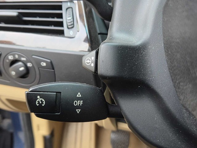 Bmw - 2005 - 5-serie touring - 525i - h-015-hn - afbeelding 4 van  32