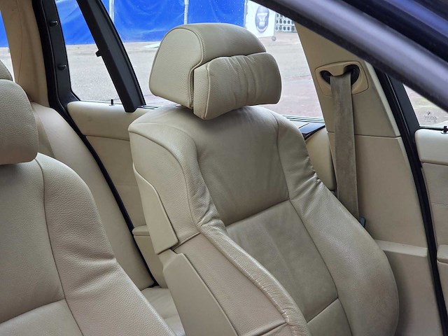 Bmw - 2005 - 5-serie touring - 525i - h-015-hn - afbeelding 17 van  32