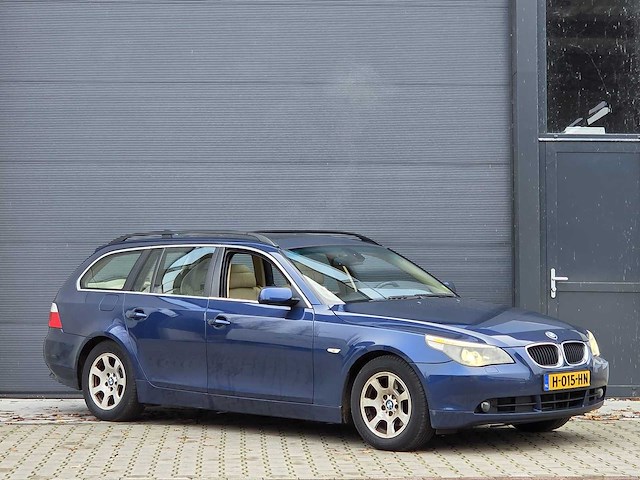Bmw - 2005 - 5-serie touring - 525i - h-015-hn - afbeelding 12 van  32