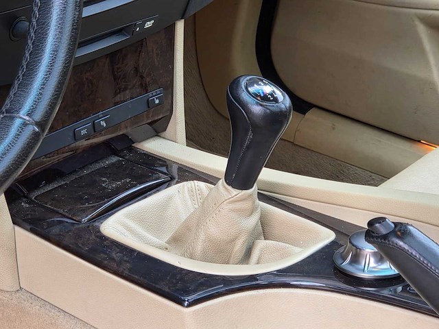 Bmw - 2005 - 5-serie touring - 525i - h-015-hn - afbeelding 20 van  32