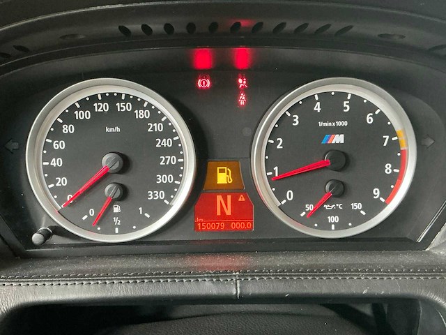 Bmw - 2005 - 6-serie - m6 - personenauto - afbeelding 16 van  16