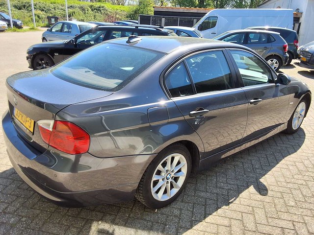 Bmw - 2006 - 3 serie sedan - 318i - bmw 318i - afbeelding 15 van  19