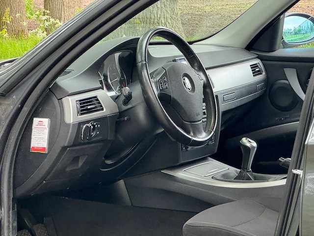 Bmw - 2006 - 3-serie touring - 320i - 40-zrz-4 - afbeelding 12 van  15