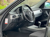 Bmw - 2006 - 3-serie touring - 320i - 40-zrz-4 - afbeelding 12 van  15