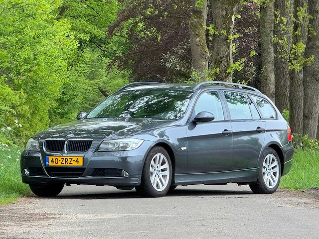 Bmw - 2006 - 3-serie touring - 320i - 40-zrz-4 - afbeelding 1 van  17