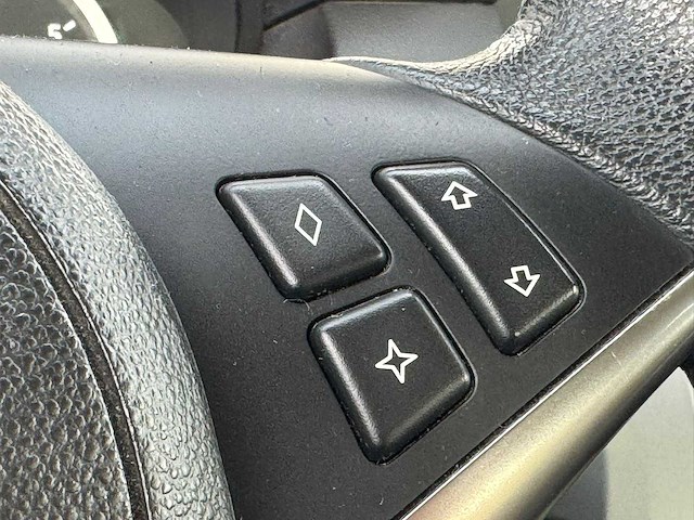 Bmw - 2006 - 5-serie - 523i executive - 83-rzv-5 - afbeelding 20 van  25