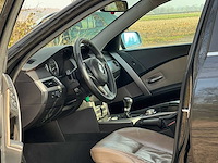 Bmw - 2006 - 5-serie - 523i executive - 83-rzv-5 - afbeelding 3 van  25