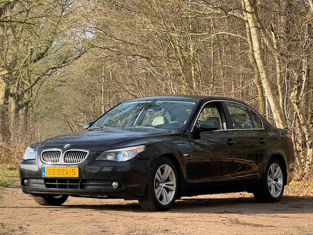 Bmw - 2006 - 5-serie - 523i executive - 83-rzv-5 - afbeelding 1 van  25