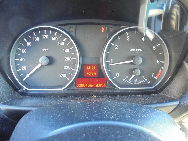 Bmw - 2007 - 1-serie - 116i - kr-936-x - afbeelding 3 van  14