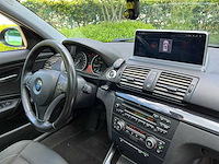 Bmw - 2007 - 1-serie - 118i - personenauto - afbeelding 2 van  24