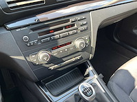 Bmw - 2007 - 1-serie - 118i - personenauto - afbeelding 5 van  24