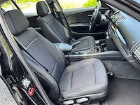 Bmw - 2007 - 1-serie - 118i - personenauto - afbeelding 6 van  24