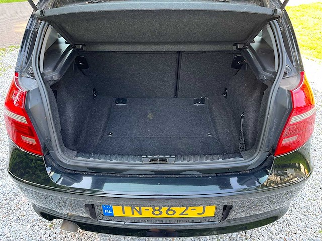 Bmw - 2007 - 1-serie - 118i - personenauto - afbeelding 9 van  24