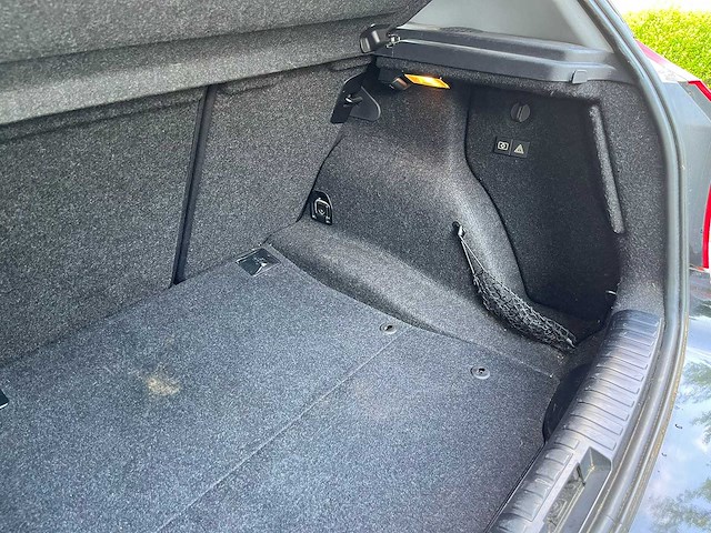 Bmw - 2007 - 1-serie - 118i - personenauto - afbeelding 13 van  24