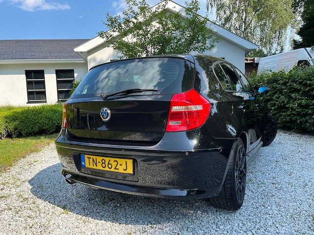 Bmw - 2007 - 1-serie - 118i - personenauto - afbeelding 21 van  24