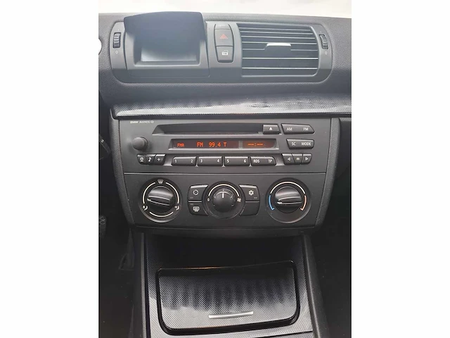Bmw - 2007 - 1-serie - 118i business line - personenauto - afbeelding 2 van  12