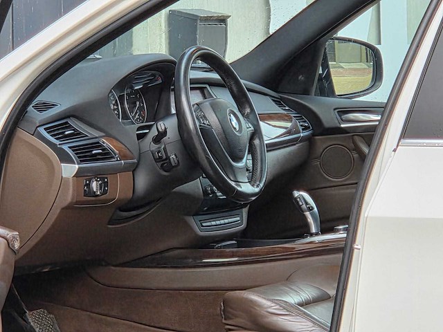 Bmw - 2007 - x5 - xdrive48i high exec. - 7 persoons 62-xf-vb - afbeelding 2 van  43