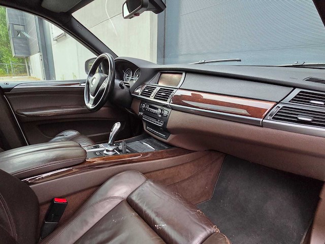 Bmw - 2007 - x5 - xdrive48i high exec. - 7 persoons 62-xf-vb - afbeelding 32 van  43