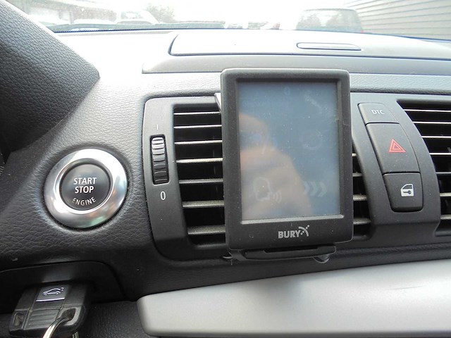Bmw - 2008 - 1-serie - 120i high executive automaat - 77-hgk-6 - afbeelding 3 van  15