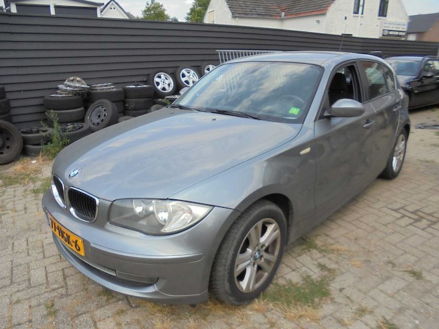 Bmw - 2008 - 1-serie - 120i high executive automaat - 77-hgk-6 - afbeelding 1 van  15