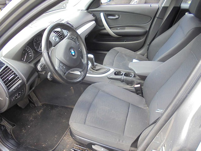 Bmw - 2008 - 1-serie - 120i high executive automaat - 77-hgk-6 - afbeelding 12 van  15