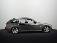 Bmw - 2008 - 3-serie touring - 320i - personenauto - afbeelding 2 van  17