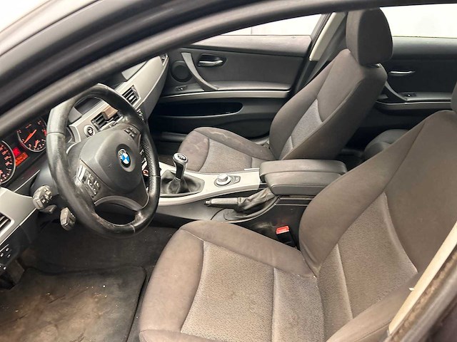 Bmw - 2008 - 3-serie touring - 320i - personenauto - afbeelding 7 van  17