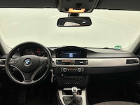 Bmw - 2008 - 3-serie touring - 320i - personenauto - afbeelding 9 van  17