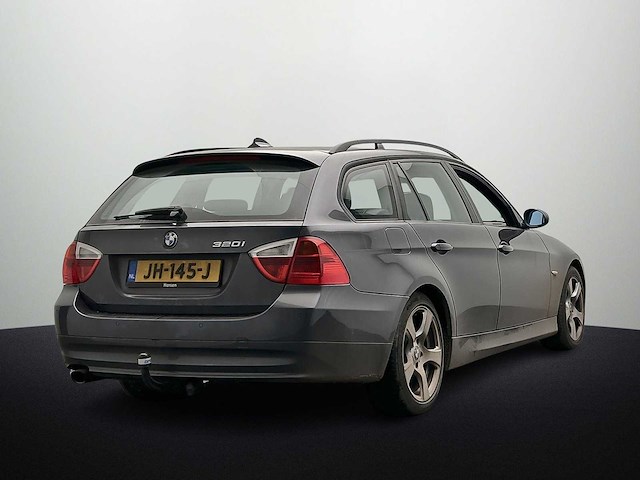 Bmw - 2008 - 3-serie touring - 320i - personenauto - afbeelding 12 van  17