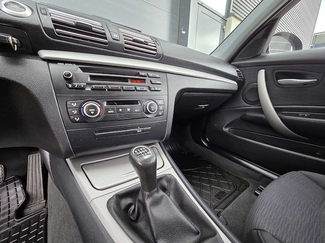 Bmw - 2009 - 1-serie - 116i corporate - l-919-bl - personenauto - afbeelding 10 van  16