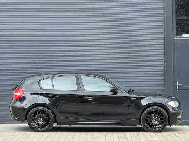 Bmw - 2009 - 1-serie - 116i corporate - l-919-bl - personenauto - afbeelding 13 van  16
