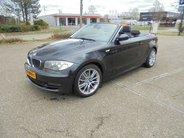 Bmw - 2009 - 1-serie cabrio - 118i executive - 97-hph-1 - afbeelding 1 van  12
