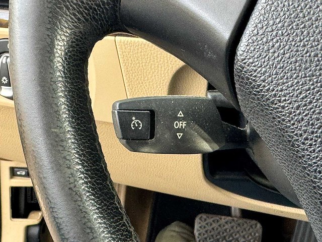 Bmw - 2009 - 328i - - rk-944-s - afbeelding 3 van  14