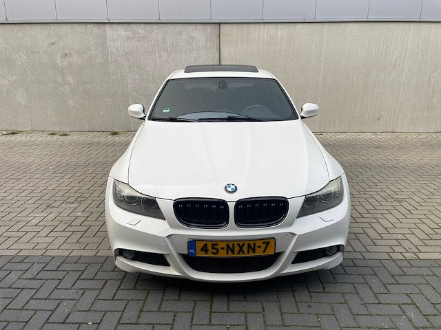 Bmw - 2010 - 3-serie - 318d - 45-nxn-7 - afbeelding 5 van  12