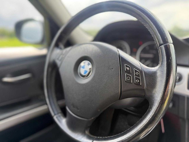 Bmw - 2010 - 3-serie touring - 318d corp. l. bns l. - 61-nrl-6 - personenauto - afbeelding 4 van  14