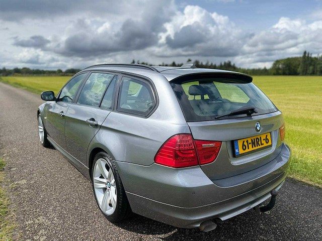 Bmw - 2010 - 3-serie touring - 318d corp. l. bns l. - 61-nrl-6 - personenauto - afbeelding 8 van  14
