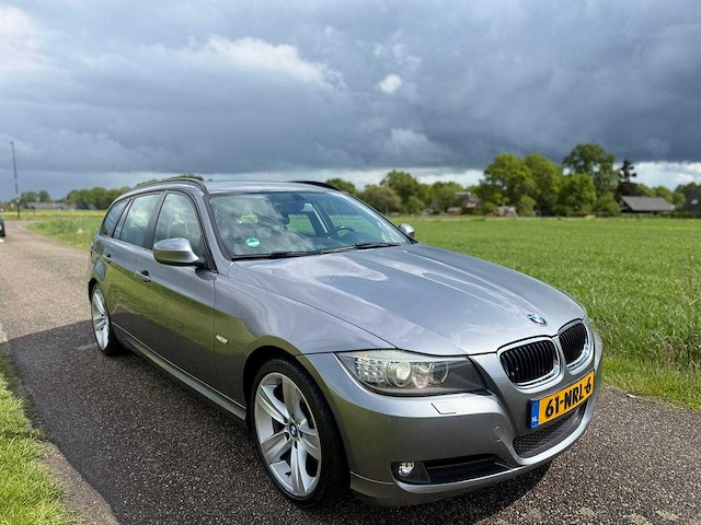 Bmw - 2010 - 3-serie touring - 318d corp. l. bns l. - 61-nrl-6 - personenauto - afbeelding 10 van  14