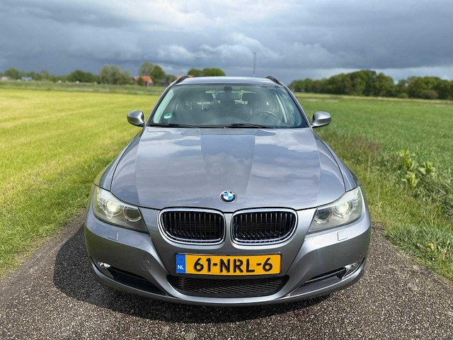 Bmw - 2010 - 3-serie touring - 318d corp. l. bns l. - 61-nrl-6 - personenauto - afbeelding 12 van  14