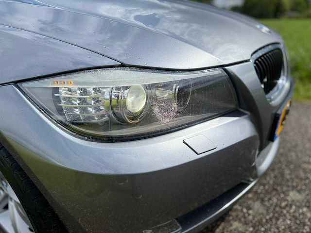 Bmw - 2010 - 3-serie touring - 318d corp. l. bns l. - 61-nrl-6 - personenauto - afbeelding 14 van  14
