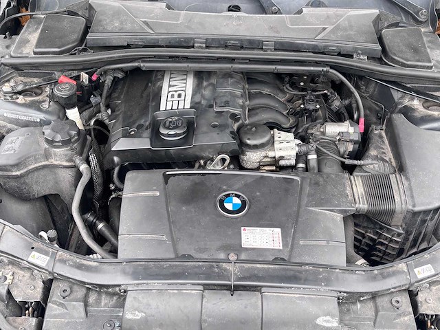 Bmw - 2010 - 3-serie touring - 318i business line - personenauto - afbeelding 1 van  26